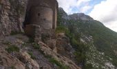 Tour Wandern Valbelle - chapelle saint Pont et montagne Sumiou - Photo 7