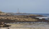 Trail Walking Plouguerneau - le Phare de l'ile Vierge - Photo 3