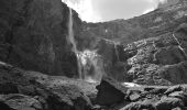 Excursión Senderismo Gavarnie-Gèdre - De Gavarnie à la Grande Cascade par l' Hôtellerie du Cirque et retour par le pont Nadau - Photo 3