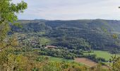 Trail Walking Arbois - Arbois Église Saint Just / Chapelle Notre Dame de l'Ermitage/ Cascade des Tufs/ Les Planches près d'Arbois / Cirque du Fer à Cheval / Belvédère de la Châtelaine/ La Roche du Feu/ Meslay/ Arbois  - Photo 12