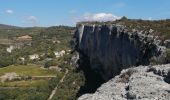 Trail Walking Lioux - la falaise de la madelaine - Photo 1