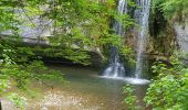 Tocht Stappen Le Frasnois - Cascades du Hérisson et les 4 lacs  - Photo 2