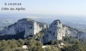 Randonnée Marche Saint-Rémy-de-Provence - Crête des Alpilles (Rocher des 2 Trous) - Photo 8