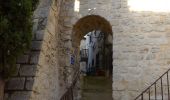 Randonnée A pied Saint-Mitre-les-Remparts - Les Tours Gros - Photo 4