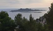 Trail Walking Marseille - L'Escu - Photo 1