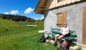 Tour Wandern Montcel - MASSIF DES BAUGES: PLATEAU DU REVARD AUTOUR DE LA CROIX DES BERGERS - Photo 2