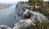 Trail Walking Châteauneuf-du-Rhône - Le Navon et le Défilé de Donzère 11km - Photo 1