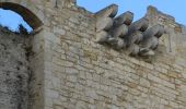 Randonnée A pied Saint-Mitre-les-Remparts - Les Tours Gros - Photo 6