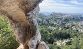 Tour Wandern Les Baux-de-Provence - Le tour des Baux par le val d'Enfer  - Photo 4