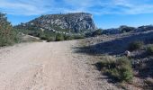 Tour Wandern Aubagne - Marseille  Garlaban grotte Manon - Photo 1