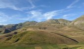 Tour Zu Fuß Norcia - Castelluccio di Norcia (SI)/Rifugio Capanna Ghezzi - Photo 1