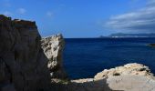 Randonnée Marche Saint-Cyr-sur-Mer - Port de la Madrague - Pointes Fauconnière, des 3 Fours, du Défends, des Termes et des Engraviers - Bandol - Photo 6