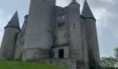 Randonnée Marche Houyet - Le château de Vêves à Houyet - Photo 1
