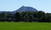 Tour Wandern Olby - dome - Photo 1