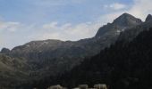 Trail Walking Cauterets - Randonnée dans les Hautes Pyrénées - du refuge Wallon au refuge des Oulettes par le col d'Arratille et le col des Mulets - Photo 5