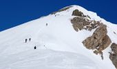 Percorso Racchette da neve Laruns - Randonnée raquettes Pic de Peyrelue 2441m - Photo 1
