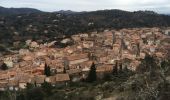 Randonnée Marche La Garde-Freinet - La Garde Freinet, son Fort, la Croix des Maures, Roches Blanches - Photo 1