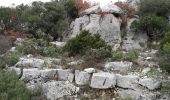 Randonnée Marche Peyrolles-en-Provence - grotte trouee - Photo 4