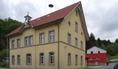 Percorso A piedi Gomadingen - Zugangsweg - Bärenhöhle Erpfingen Hörschwang Bronnen - Photo 8