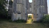 Randonnée Marche Avon-les-Roches - Avon-les-Roches - Lavoirs et Collégiale des Roches Tranchelion - Photo 10