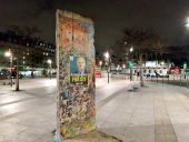 Point d'intérêt Paris - Pan du mur de Berlin - Photo 1