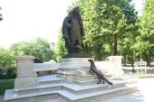 Punto di interesse Parigi - Statue de La Fontaine le corbeau et le renard - Photo 1