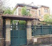 Point d'intérêt Paris - Hôtel Roszé (1er édifice conservé d’Hector Guimard). - Photo 1