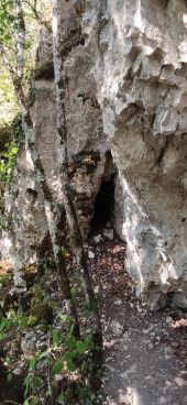 Punto di interesse Val-Suzon - Petite-caverne-Combet-Georges - Photo 1