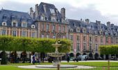 Punto di interesse Parigi - Place des Voges - Photo 1