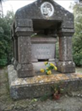 POI Villalier - tombeau de Armand Barbes - Photo 1