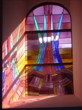 Punto di interesse Marche-en-Famenne - Saint-Etienne church and Jean-Michel Folon stained-glass windows - Photo 1