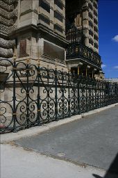 Point d'intérêt Paris - Quai du Louvre, près de l'entrée du pavillon Daru (1) - Photo 1