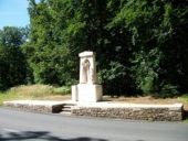 Point of interest Villers-Cotterêts - Monument passant arrête-toi - Photo 1