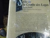Point d'intérêt Lignières-Sonneville - attention stele - Photo 1