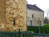 Point of interest Court-Saint-Étienne - Maisons en pierre de schiste - Photo 2