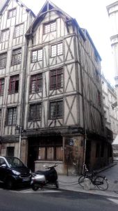 Punto di interesse Parigi - Maisons médiévales - Photo 1