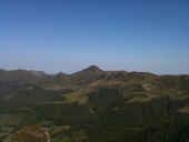 Point d'intérêt Saint-Jacques-des-Blats - puy Mary vue du Griou - Photo 1