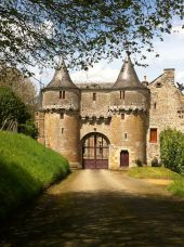 Point d'intérêt Guitté - Le Château de Beaumont de près - Photo 1