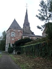POI Yvoir - église de Godinne et Château - Photo 1