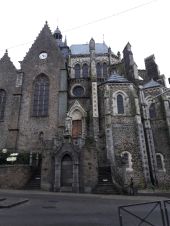 POI Mayenne - Basilique Notre Dame des Miracles - Photo 1
