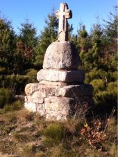 Point of interest Naussac-Fontanes - Calvaire - Photo 1