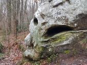 Point d'intérêt Dampierre-en-Yvelines - Un monstre surgit de terre - Photo 1