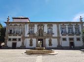 Point d'intérêt Oliveira, São Paio e São Sebastião - Couvent de santa Clara et Palacio da justiça - Photo 2