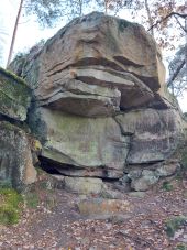 Point of interest Fontainebleau - U_ La Roche de Merlin l'Enchanteur - Photo 1