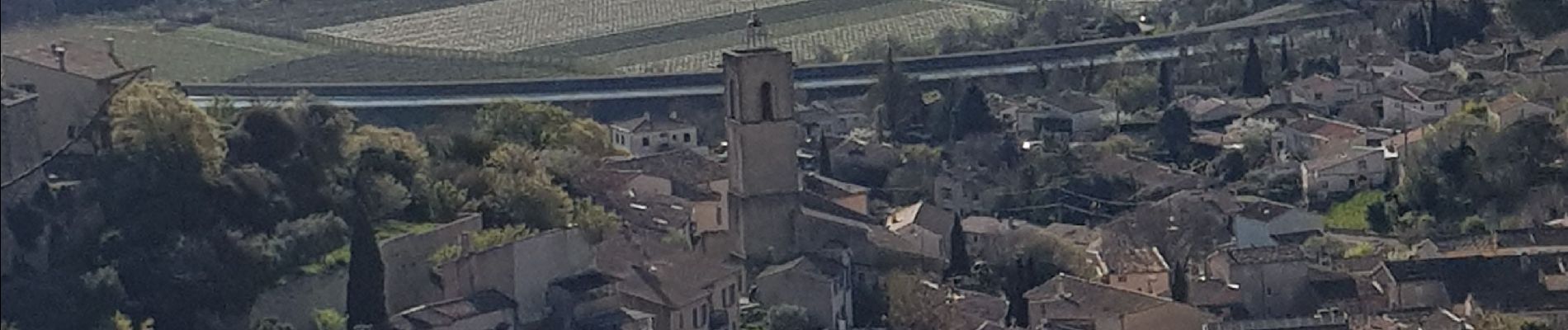 Tour Wandern Volx - Volx ERWIN, les terres jaunes en passant par le sentier d'escalade.  - Photo