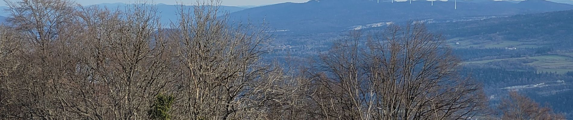 Tour Wandern Izenave - l'avocat les eolienes - Photo