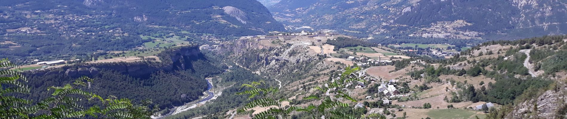 Percorso A piedi Eygliers - le col du Goulet - Photo