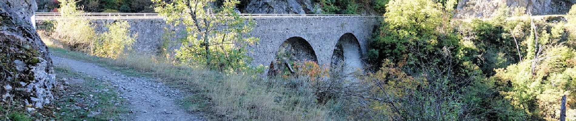 Randonnée Marche Malaussène - Malaussene : Le Canal de l'Adous - Photo