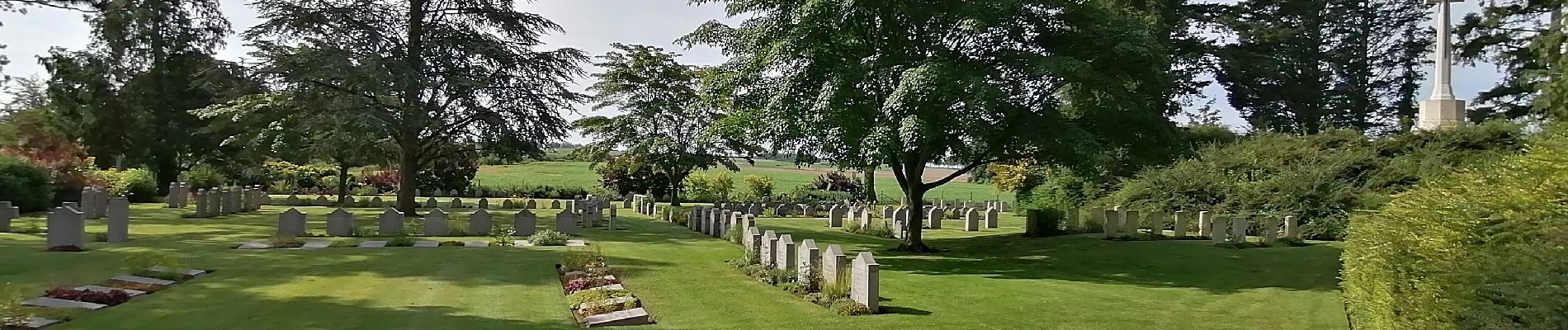 Point d'intérêt Mons - RL-Ha-27_POI-05_Cimetière militaire - Photo