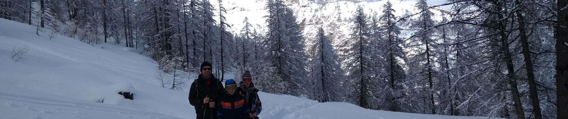 Tour Schneeschuhwandern La Condamine-Châtelard - raquettes Ste Anne la Condamine 06-03-20 - Photo